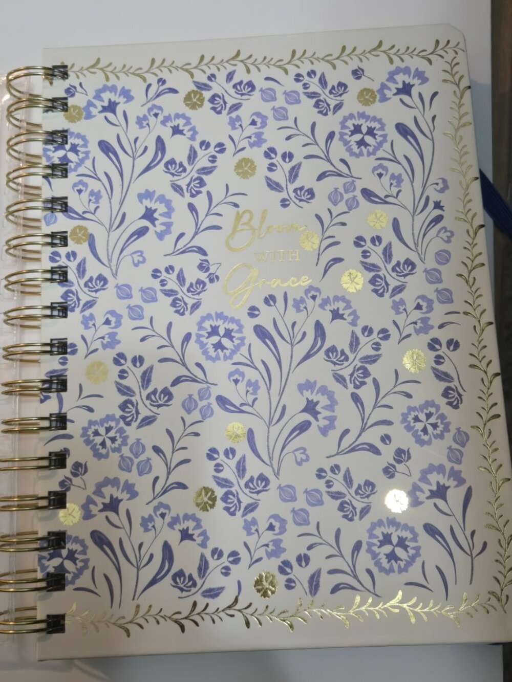 Journal Set: Bloom with Grace Journal, 1 sticky note pads, Refillable Ballpoint - Picture 4 of 6
